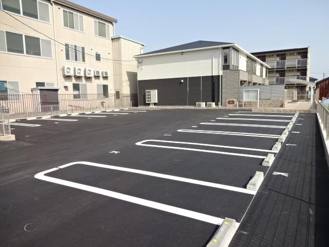駐車場　外観写真（昼）
