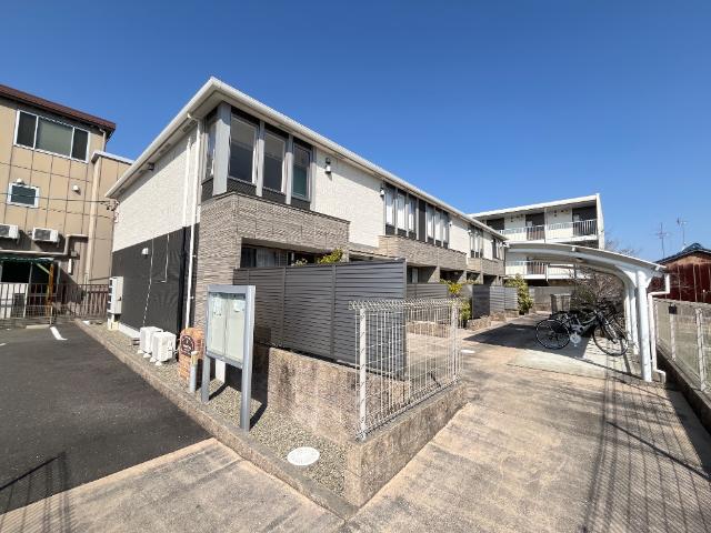 建物外観　外観写真（昼）