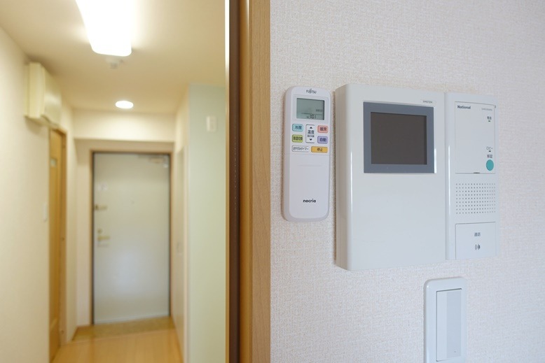 セキュリティ　急な来訪者にも安心の留守録付きＴＶモニターホン完備◎