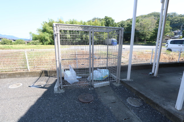 その他共有部分　☆ゴミ置き場☆