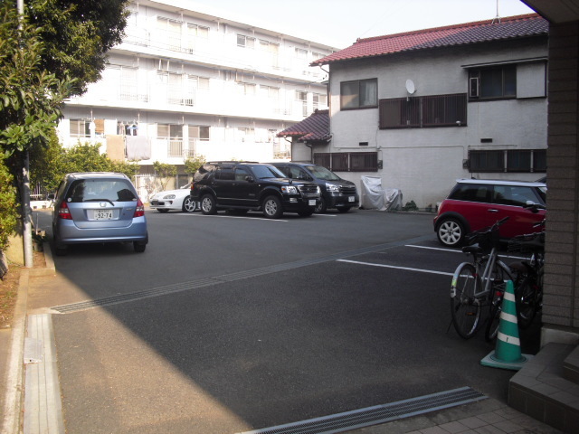 駐車場　敷地内駐車場