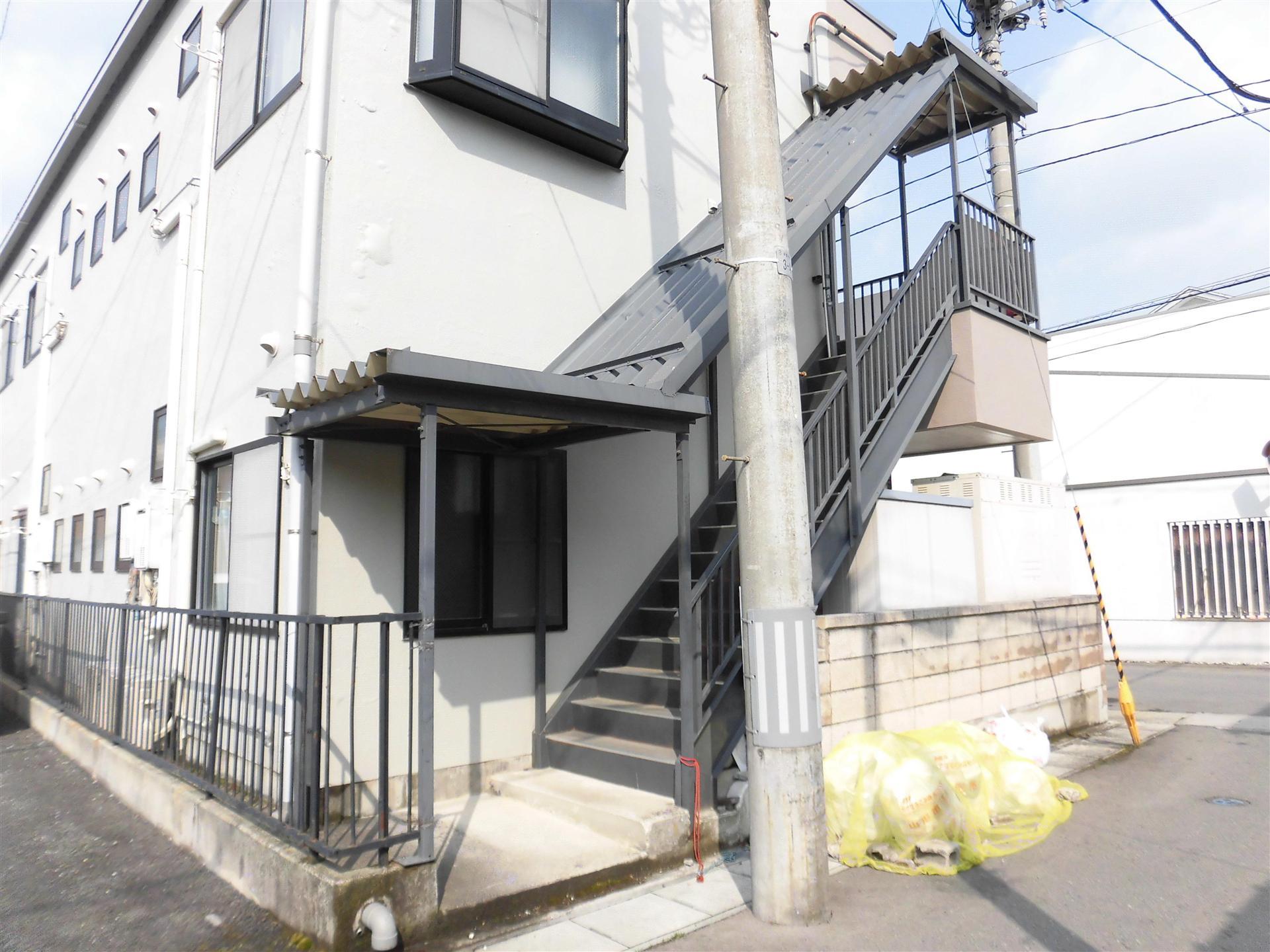 庭　ゴミ捨て場