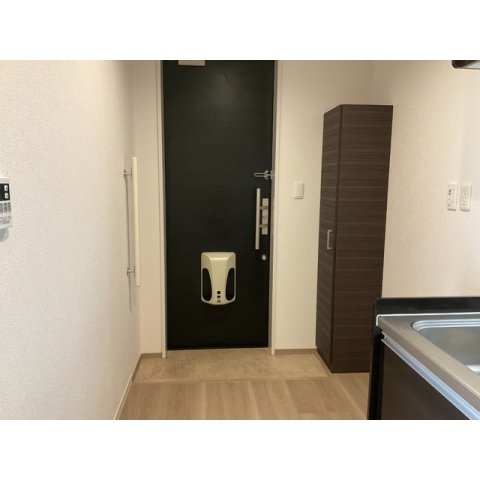 玄関　収納もある玄関です