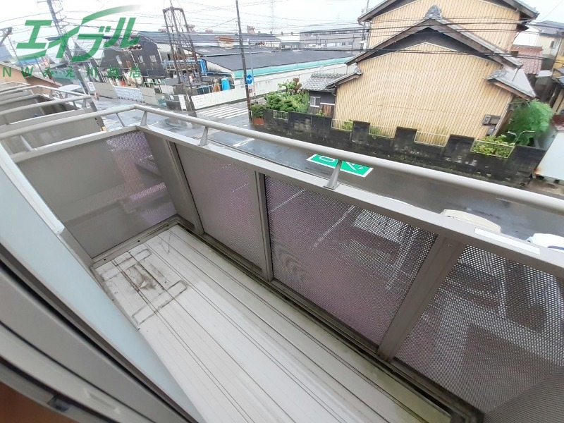 バルコニー　別部屋同型参考です