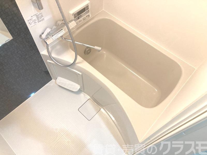 バス・シャワールーム　浴室乾燥機付きバス♪