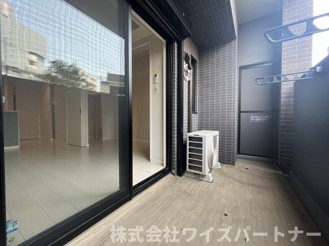 バルコニー　※別号室の為、現状優先。