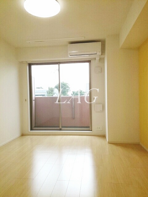 居室・リビング　洋室のお部屋です。