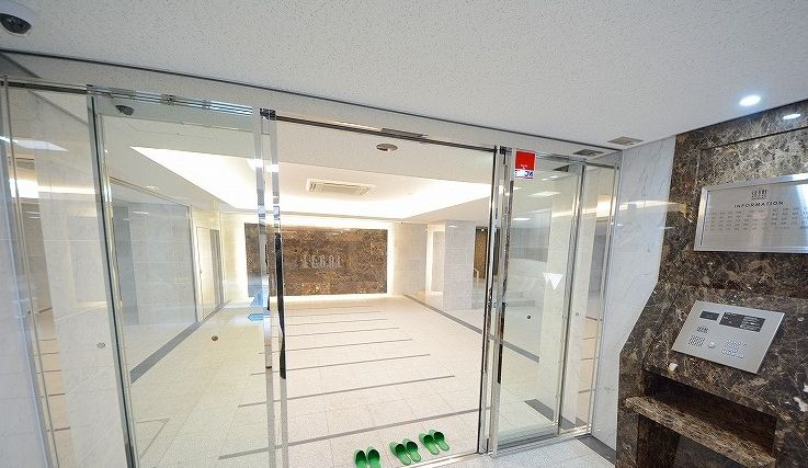 地下鉄烏丸線 四条駅 徒歩3分 5階建 築10年の外観写真
