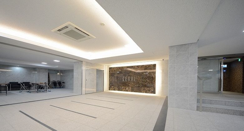 地下鉄烏丸線 四条駅 徒歩3分 5階建 築10年の外観写真
