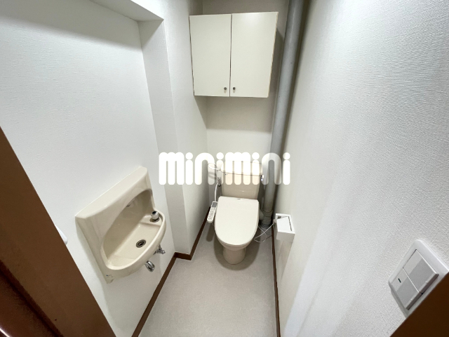 トイレ　別号室のお部屋です。