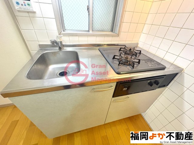キッチン　【福岡よか不動産】キッチンでお料理をお楽しみください