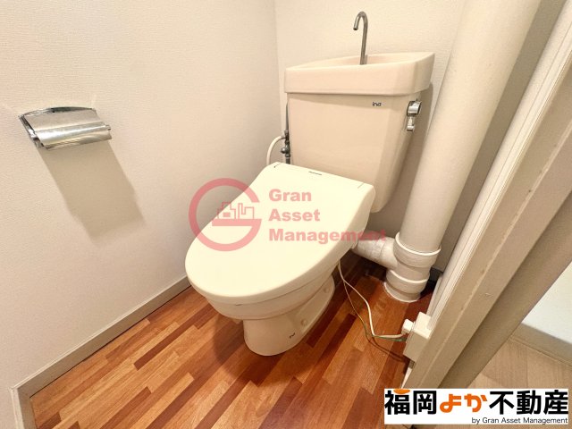 トイレ　【福岡よか不動産】コンパクトで使いやすいトイレです