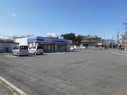 コンビニ　ローソン 毛呂山旭台店（コンビニ）まで800m