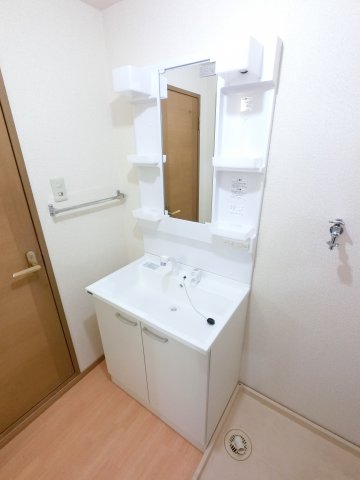 ＪＲ内房線 五井駅 バス乗車時間：15分 最寄りバス停で下車 徒歩8分 2階建 築36年の内装写真