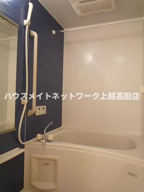バス・シャワールーム　浴室（追焚機能付）