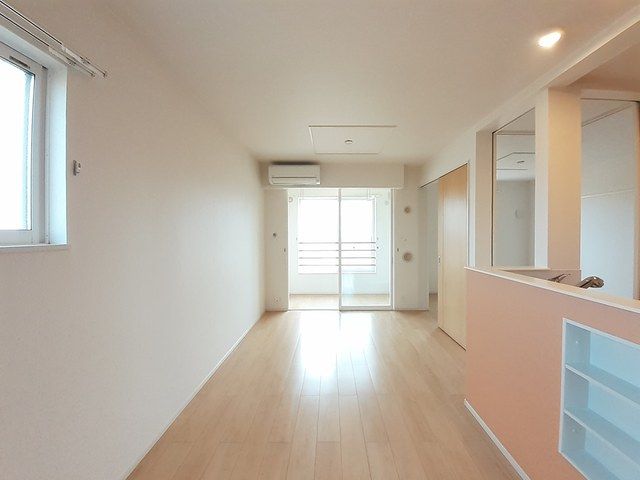 居室・リビング　居間です