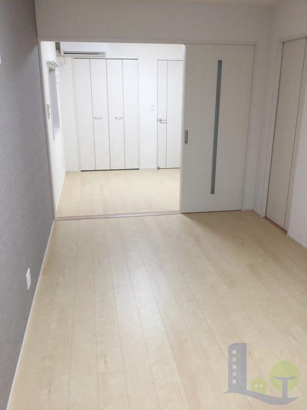 地下鉄今里筋線 瑞光四丁目駅 徒歩2分 3階建 築10年の居間写真