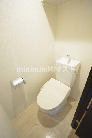 地下鉄千日前線 桜川駅 徒歩1分 13階建 築23年のトイレ写真