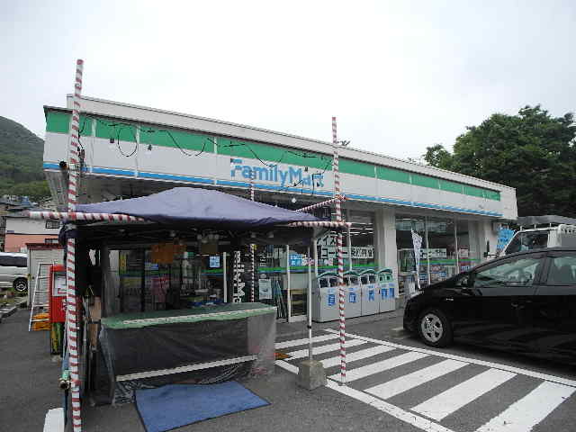 コンビニ　ファミリーマート 時津左底店（コンビニ）まで76m