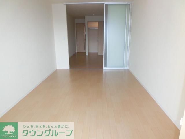 居室・リビング　バルコニーから見たお部屋