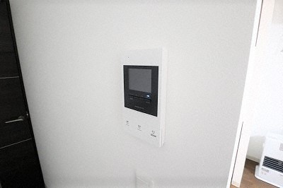 セキュリティ　防犯面に配慮したＴＶモニターホン付きです！