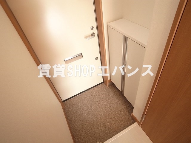 玄関　シンプルで使いやすい玄関です