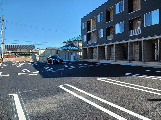 駐車場　駐車スペースもあります