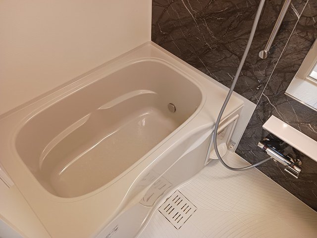 バス・シャワールーム　きれいなお風呂です