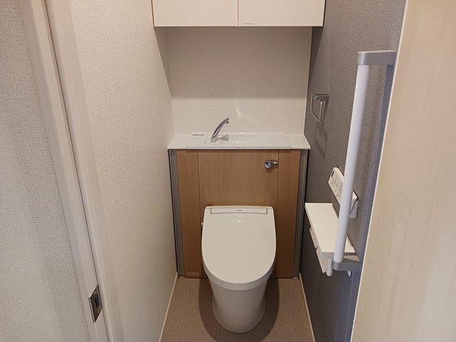 トイレ　落ち着いたトイレです