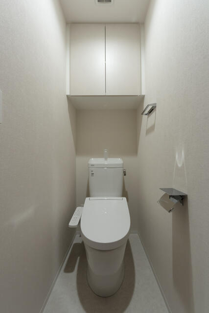 トイレ　※写真は同タイプ住戸です。