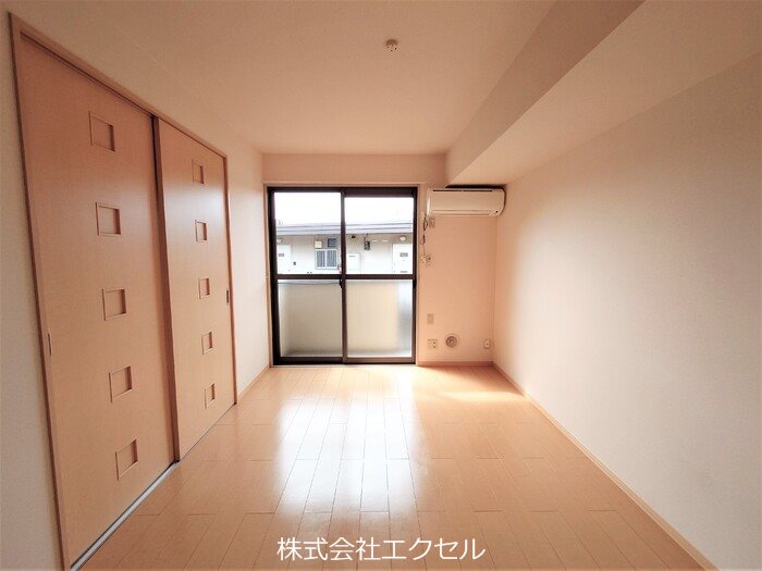 多摩都市モノレール 桜街道駅 徒歩8分 2階建 築25年の居間写真