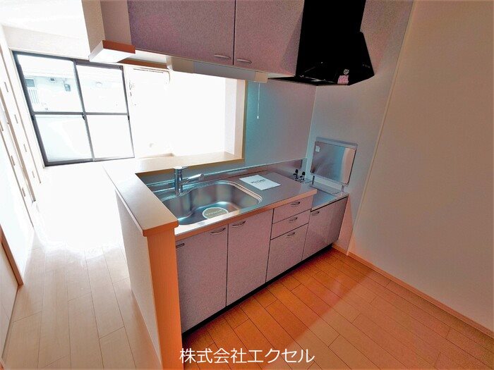 多摩都市モノレール 桜街道駅 徒歩8分 2階建 築25年のキッチン写真
