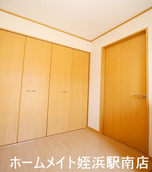 玄関　★玄関にも収納が！☆参考写真