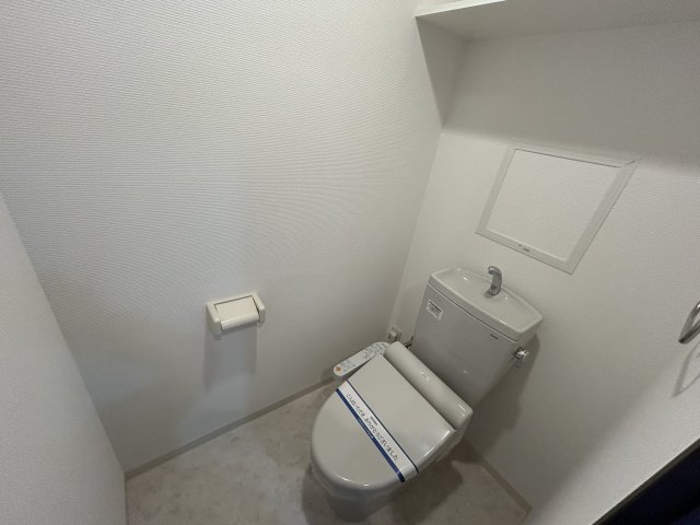 トイレ　※別号室参考写真