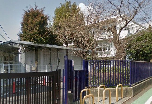 小学校　私立成城学園初等学校（小学校）まで639m