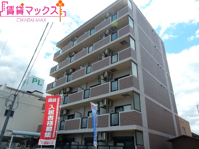 橿原市八木町のマンションの建物外観