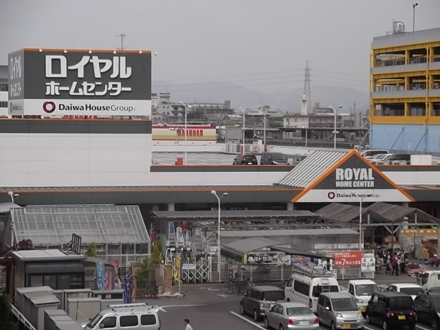 【名古屋市守山区鳥神町のアパートのホームセンター】