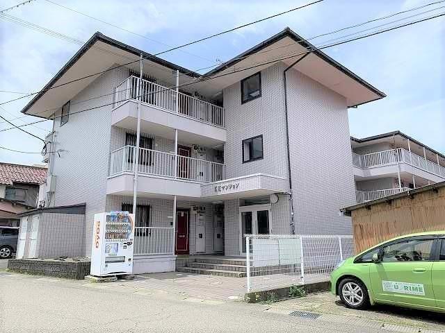 KKマンションの建物外観