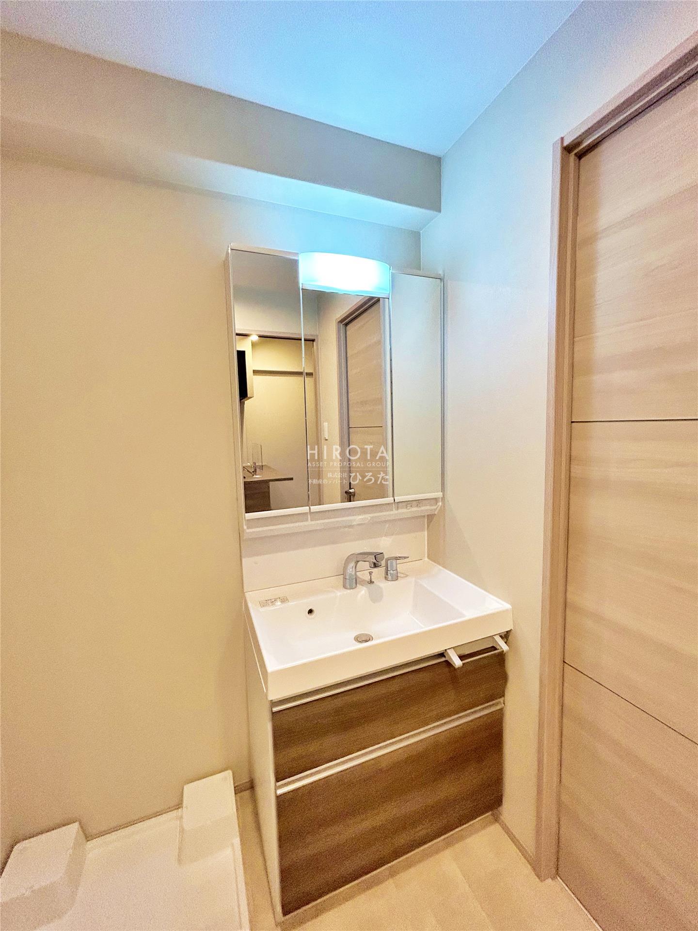 洗面設備　同仕様写真