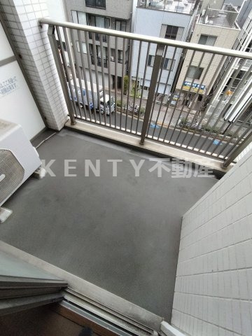 バルコニー　落ち着いた時間を過ごせるバルコニーです