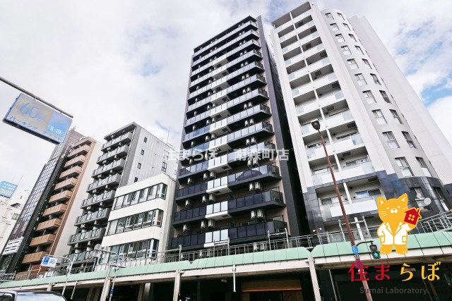 建物外観　「見ないで終わるには、惜しすぎる。」