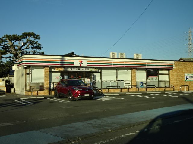 コンビニ　セブンイレブン　大住店（コンビニ）まで210m