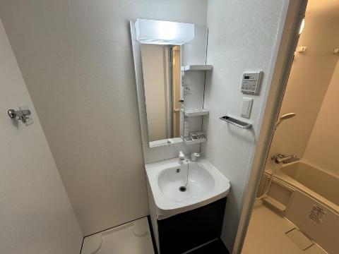 洗面設備　洗髪洗面化粧台