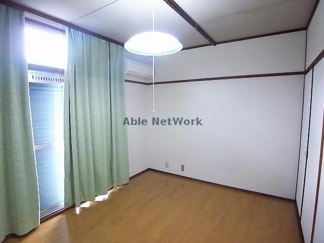 居室・リビング　洋室+エアコン