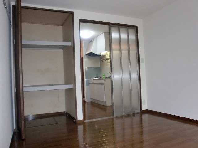 その他部屋・スペース　6.35帖の洋室です