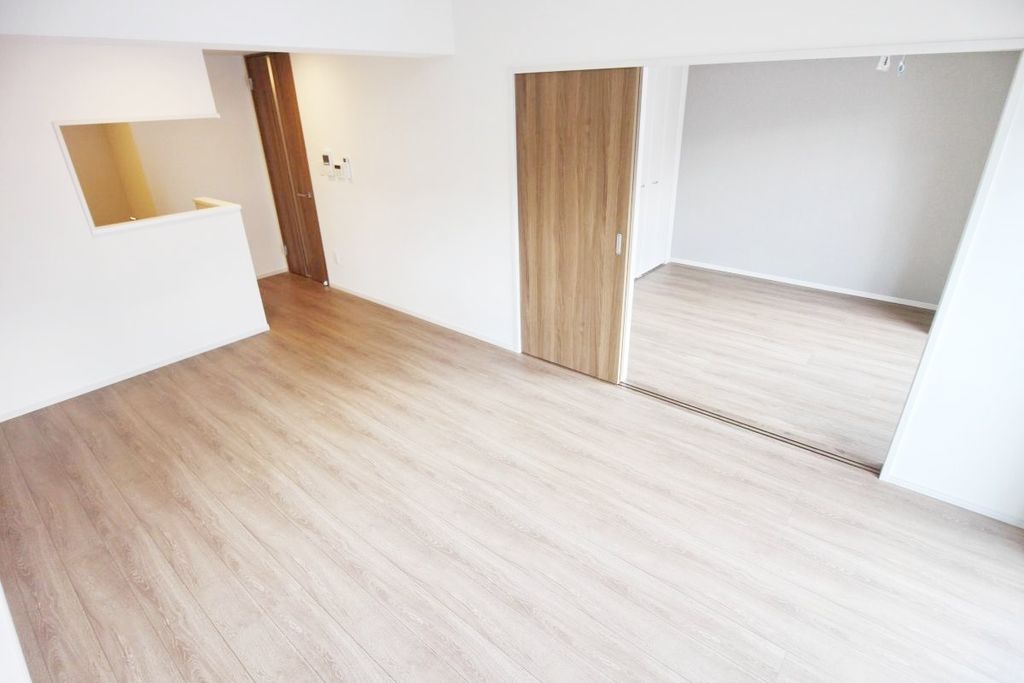 居室・リビング　別タイプ部屋　参考写真です