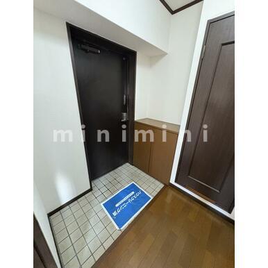 玄関　※写真は他号室を含む為現状優先とさせて頂きます