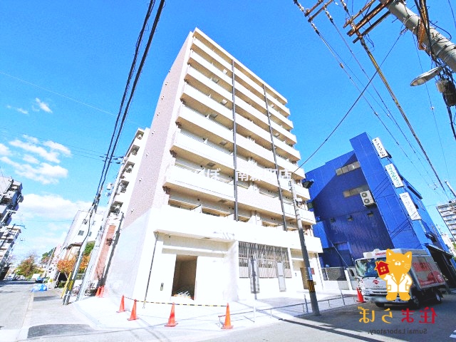 建物外観　「見ないで終わるには、惜しすぎる。」