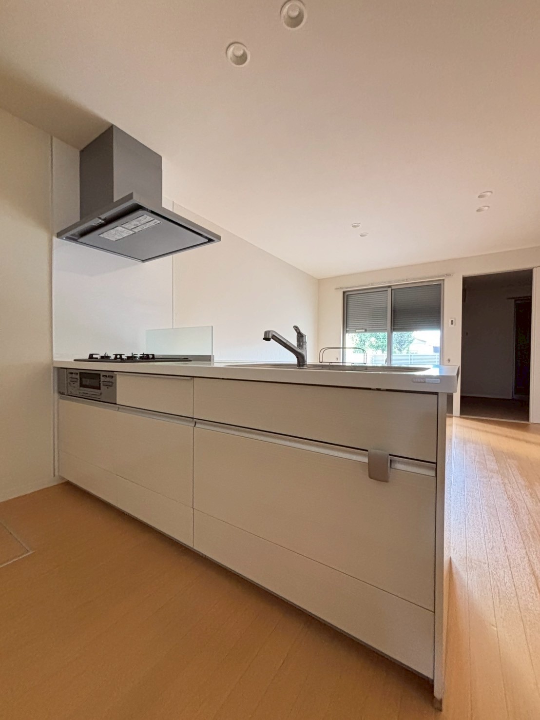 キッチン　人気のカウンターシステムキッチン♪