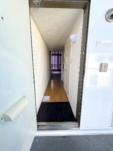 玄関　設備・使用は号室により異なる為、現状を優先いたします